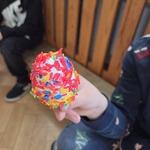 #FunduszeUE  #FunduszeEuropejskie Gotowe jajko obsypane kolorowym ryżem_.jpg