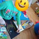#FunduszeUE  #FunduszeEuropejskie Dzieci malują kredkami