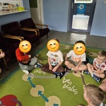 #FunduszeUE  #FunduszeEuropejskie Dzieci Dzieci poznają dźwięk  ukulele.jpg